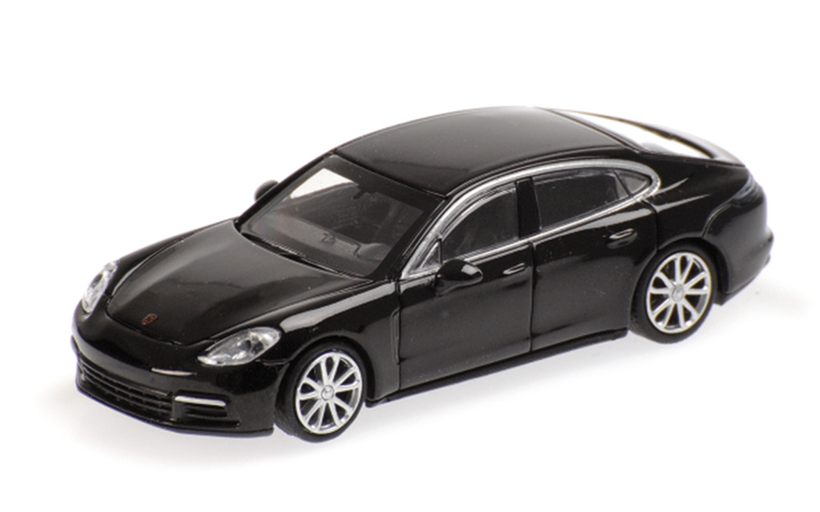 Porsche Panamera, schwarz