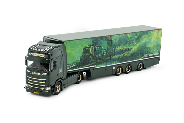 Scania Kühlkoffersattelzug der Spedition "DQF"