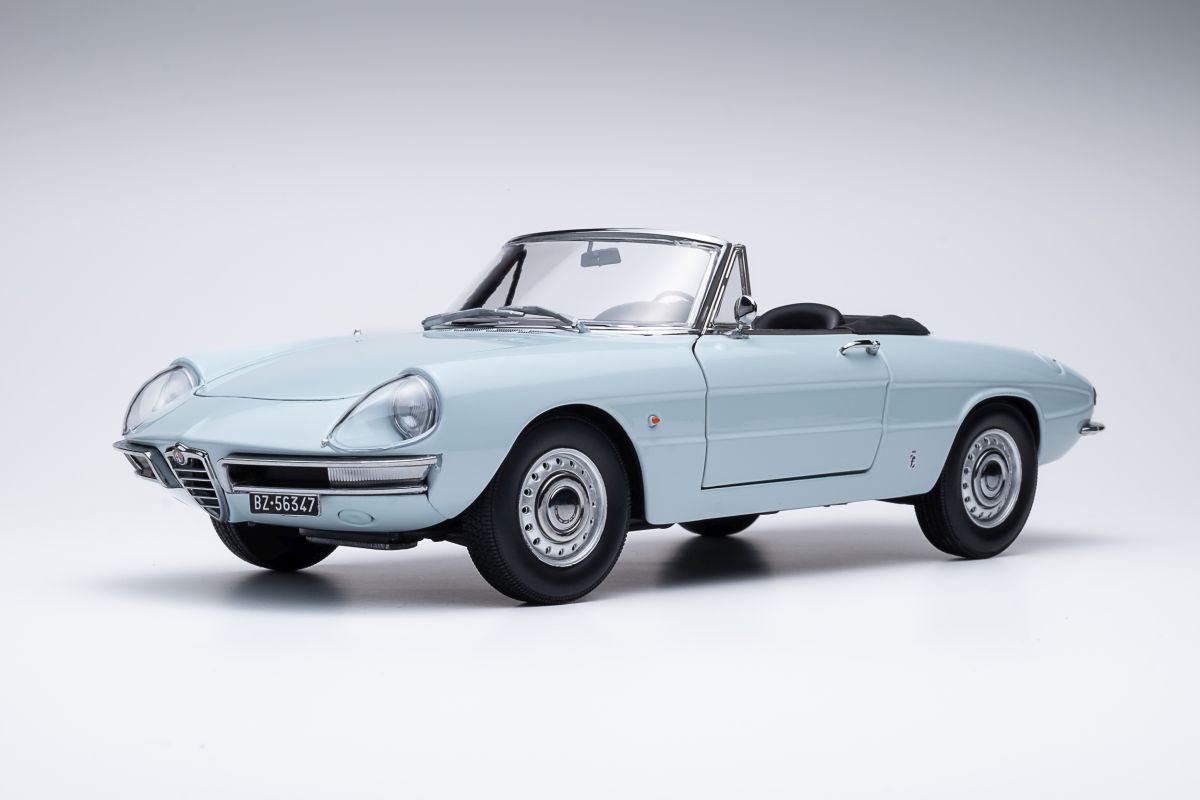 Alfa Romeo 1600 Duetto Spider 1966 , Himmelblau Alfa Romeo 1600 Duetto Spider 1966 , Himmelblau