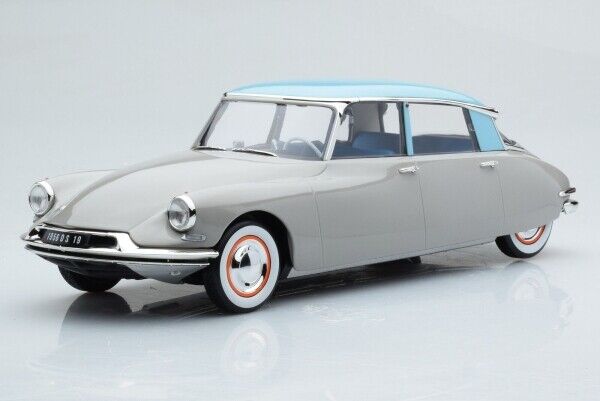 Citroen DS19 , grau/türkis Citroen DS19 , grau/türkis