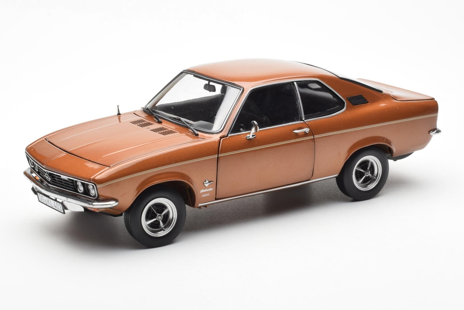 Opel Manta, bronzemetallic Opel Manta, bronzemetallic