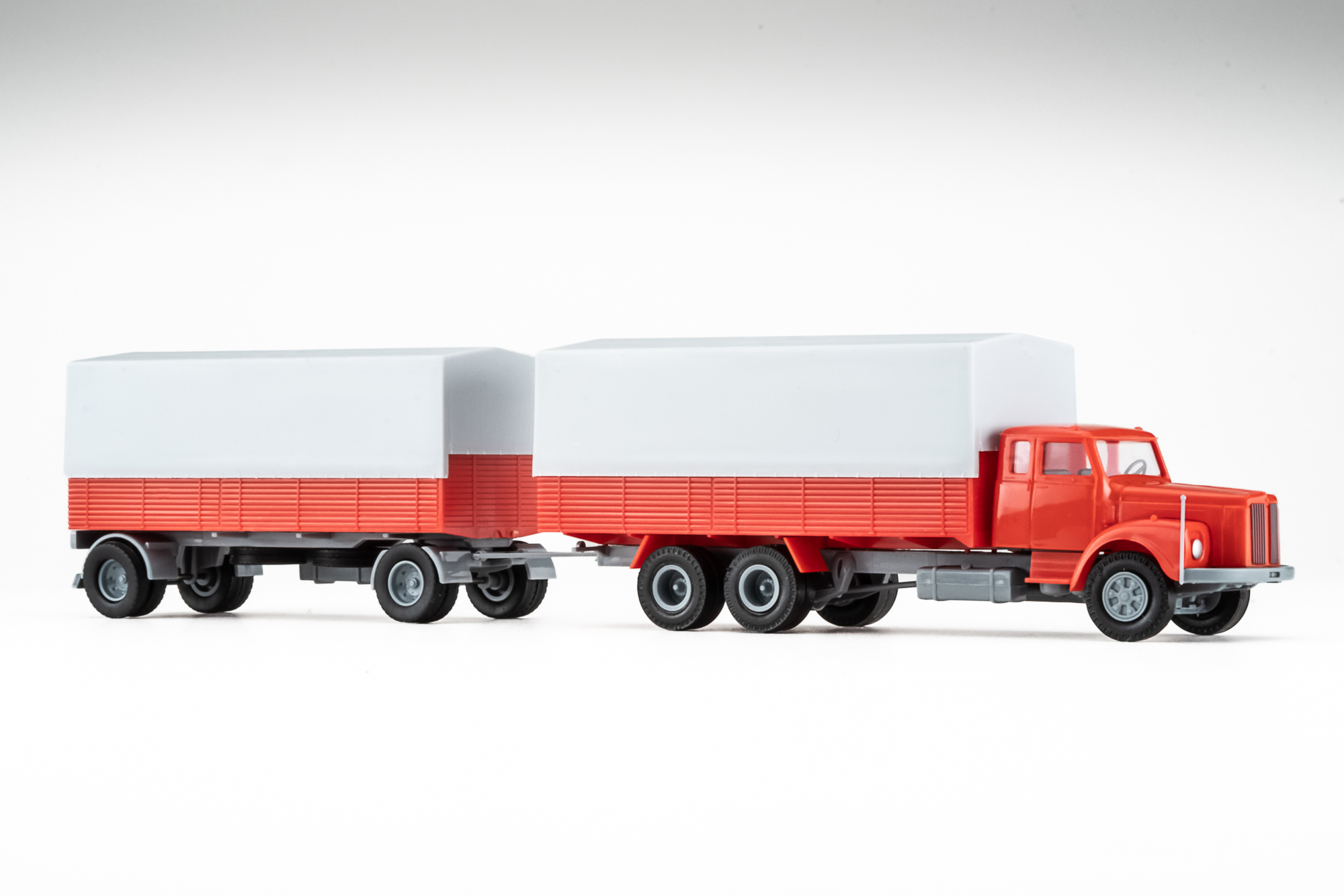 Scania LS 111 Planenhängerzug -Brasilien-