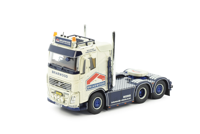 Volvo Globetrotter Zugmaschine - Solo "Briarwood" 