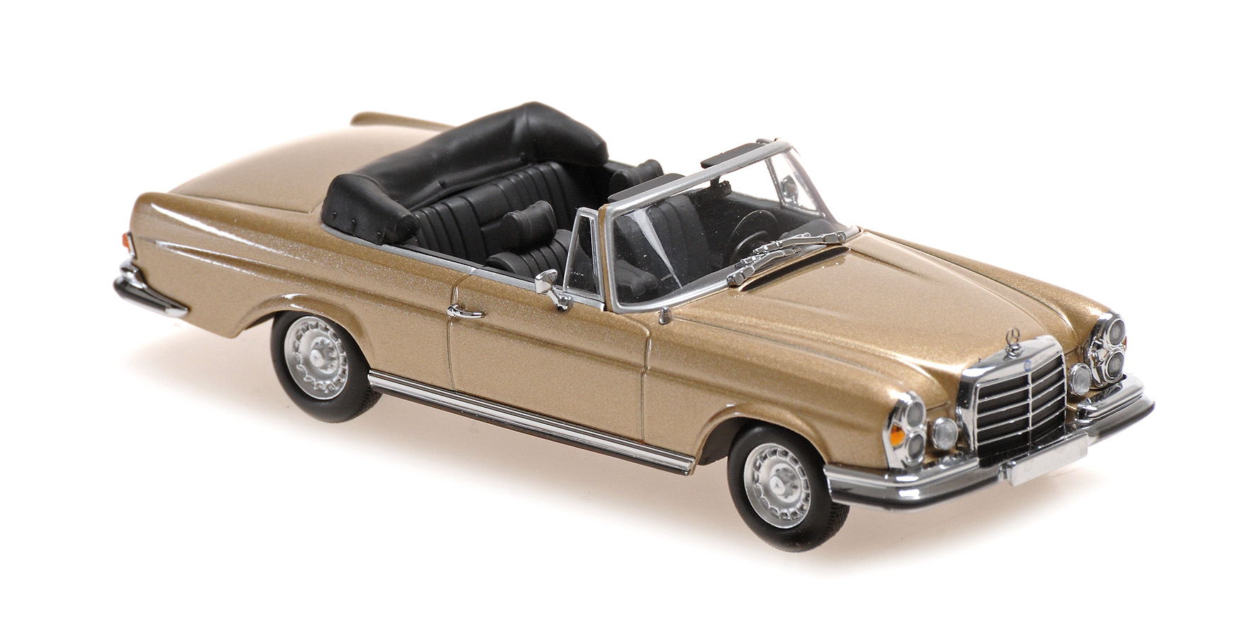Mercedes-Benz 280 SE 3.5 Cabriolet Gold Metallic 1:43 MaxiChamps Sammlermodell Mercedes-Benz 280 SE 3.5 Cabriolet Gold Metallic 1:43 MaxiChamps Sammlermodell