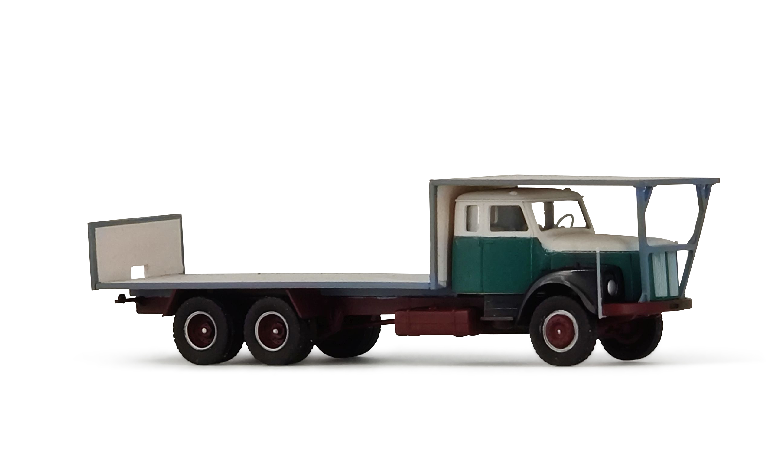 Scania 111 Lkw  Strohtransporter -Bausatz-(Fahrgestell=beige/blau, Pritsche weiß, FH grün) Kleinserie