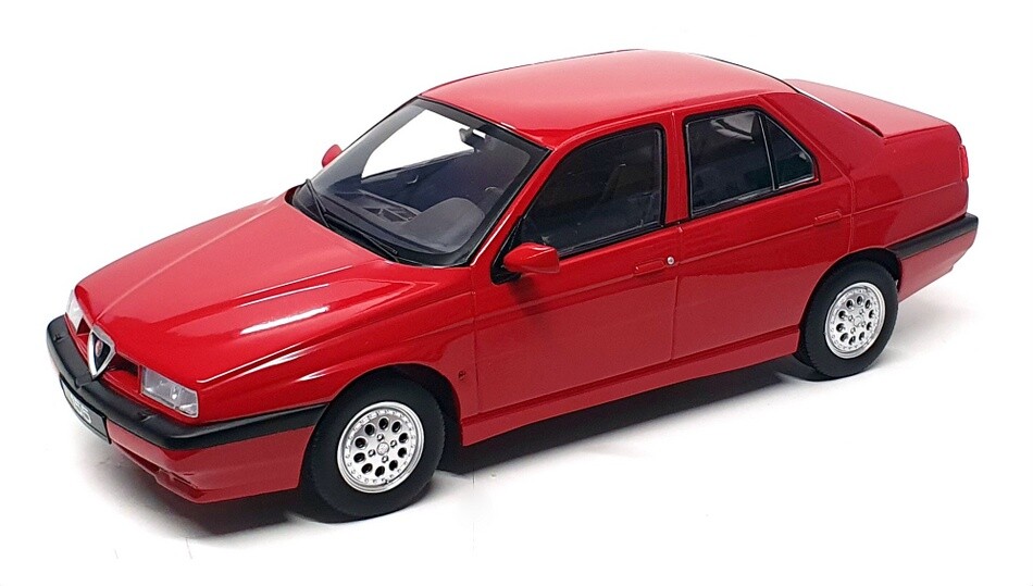 Alfa Romeo 155 Rot (1996) – Modellauto 1:18 – Italienische Sportlimousine in Bestform Alfa Romeo 155 Rot (1996) – Modellauto 1:18 – Italienische Sportlimousine in Bestform